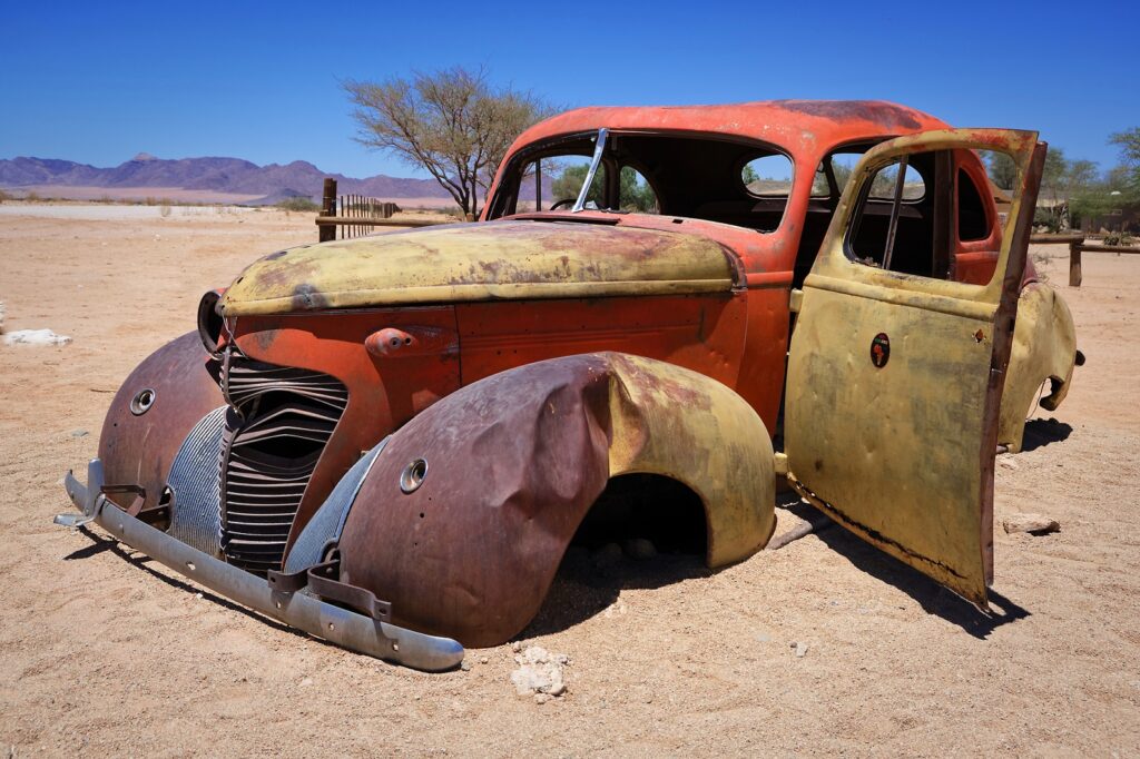 1st: Alison Tetley - The car that didn't cross the desert